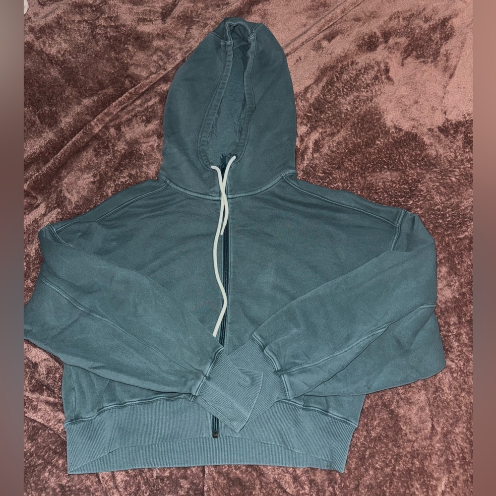 Offline cropped zip up hoodie